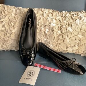 Cider black patent shoes size 9